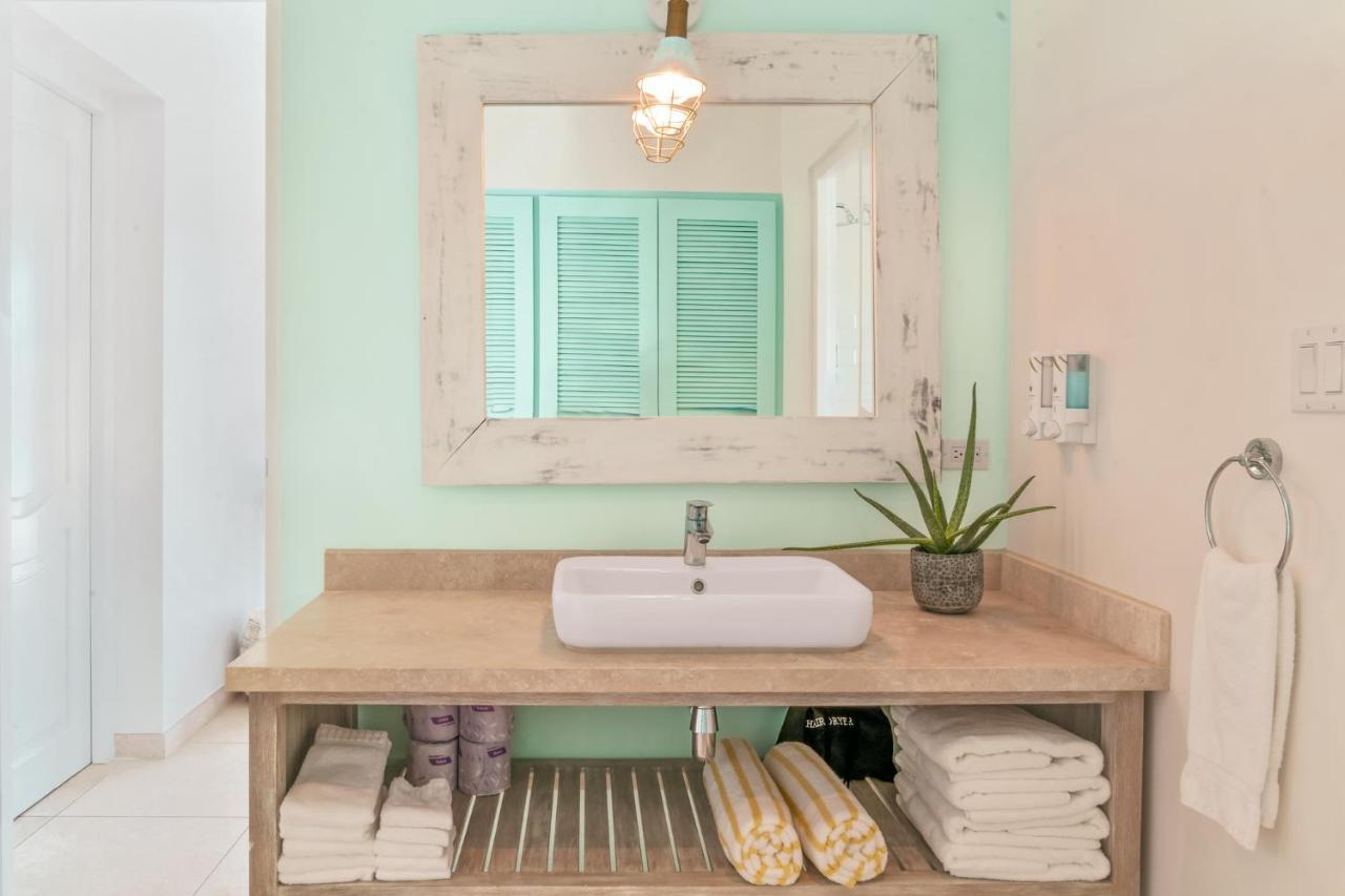 Boardwalk Boutique Hotel Aruba - Adults Only Palm Beach Bagian luar foto